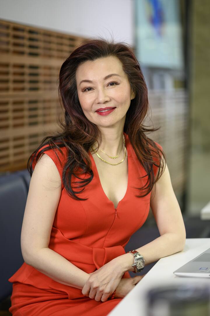Jenny Remington, U71X/U55X Powertrain Integration & Project Management Jenny Remington, U71X/U55X Powertrain Integration & Project Management